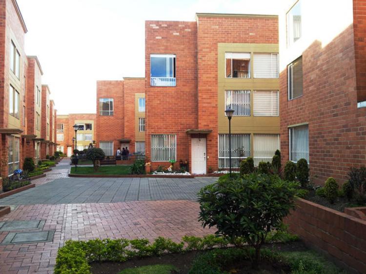 Foto Casa en Venta en Bogotá, Bogota D.C - $ 300.000.000 - CAV79633 - BienesOnLine