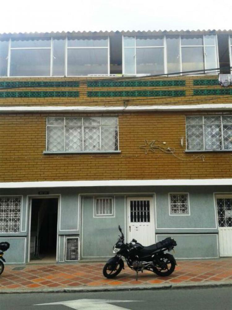 Foto Casa en Venta en Bogotá, Bogota D.C - $ 380.000.000 - CAV78370 - BienesOnLine