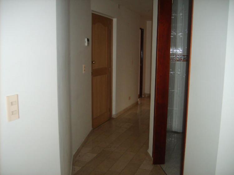 Se vende apartamento en lisboa cedritos 432-206