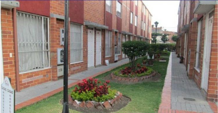 Foto Casa en Venta en CASTILLA, Kennedy Central, Bogota D.C - $ 242.000.000 - CAV103774 - BienesOnLine