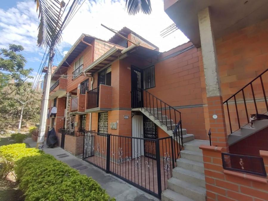 SE VENDE CASA, VILLAS DE COMFENALCO, EL TRAPICHE, BELLO