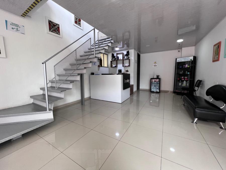 Home in Metric Way