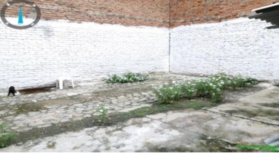 Se vende lote de 50 m2. Barrio Champañat.