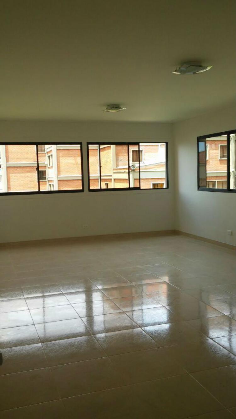 Foto Apartamento en Venta en LOS AGUSTINOS, Manizales, Caldas - $ 220.000.000 - APV89928 - BienesOnLine