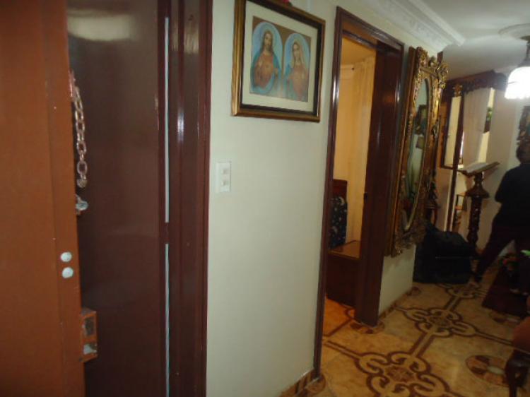 VENDE APARTAMENTO EN EL CENTRO $160.000.000