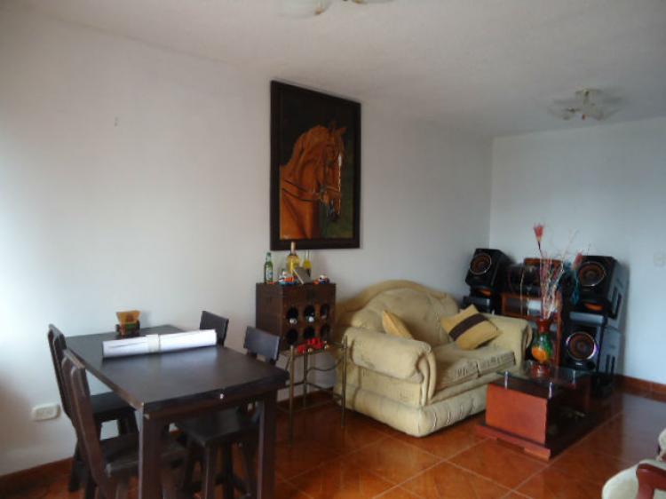 VENDE APARTAMENTO EN LA AV KEVIN ANGEL $ 130.000.000