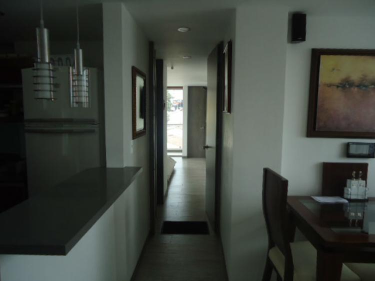 VENDE APARTAMENTO EN LA AV SANTANDER $ 335.000.000