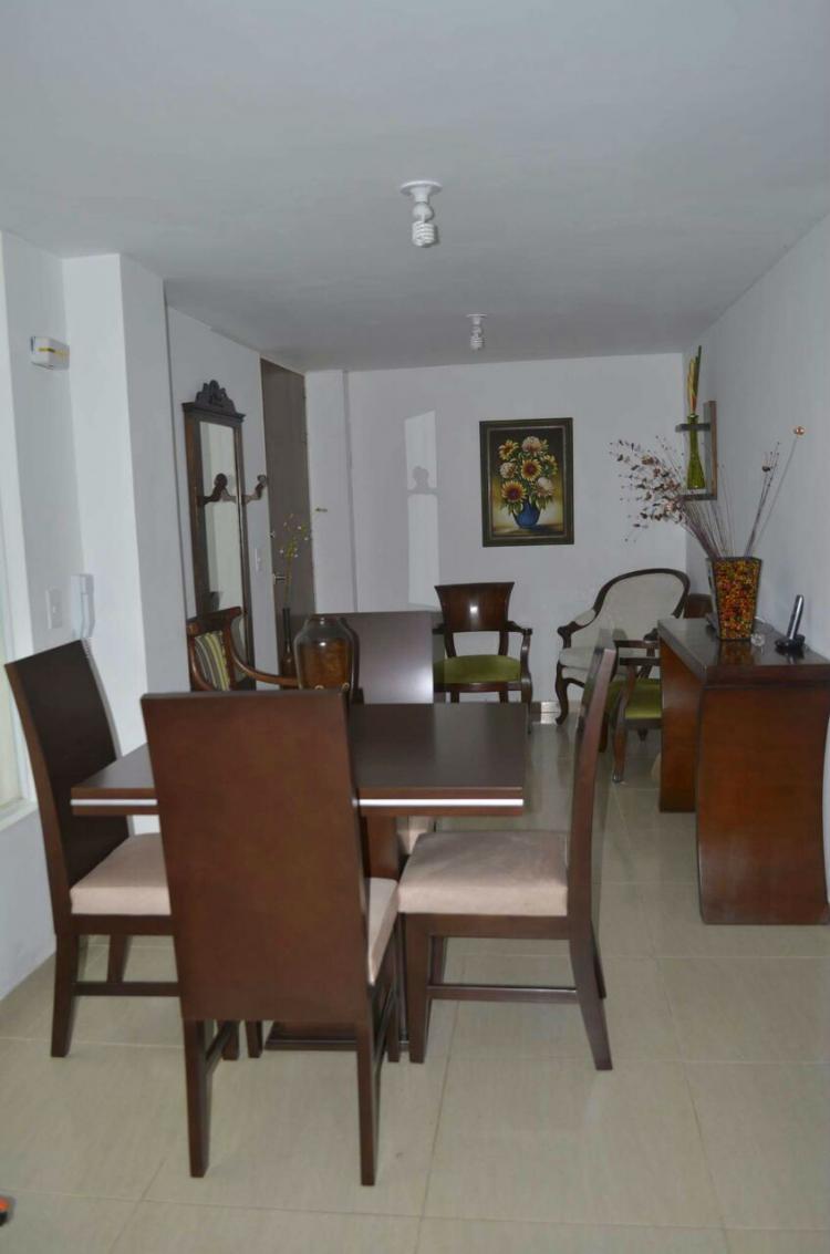 VENDE APARTAMENTO EN LOS ALCÁZARES $ 100.000.000