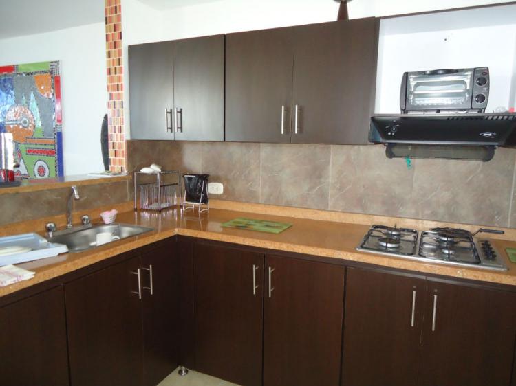 VENDE APARTAMENTO EN LOS ALCAZARES $ 125.000.000.