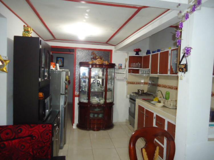 VENDE APARTAMENTO EN SAN CAYETANO $ 85.000.000