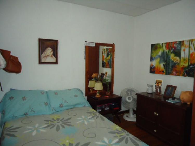 VENDE CASA CON RENTA EN CHIPRE - $ 220.000.000