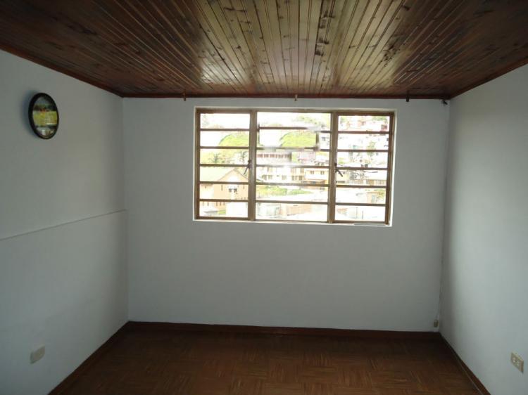 VENDE CASA CON RENTA EN EL BAJO PRADO -$ 115.000.000