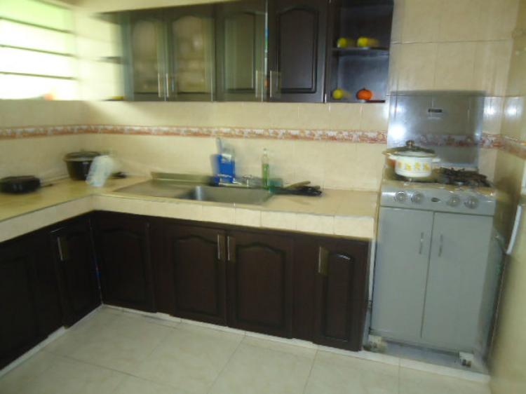 VENDE CASA CON RENTA EN EL BOSQUE $ 480.000.000