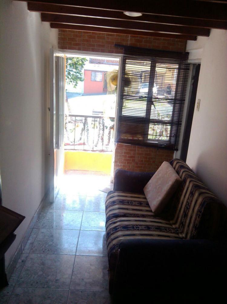 VENDE CASA CON RENTA EN VILLA MARIA - $ 160.000.000