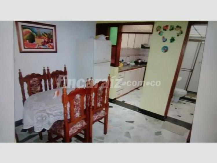 VENDE CASA EN LA CAROLA $ 85.000.000