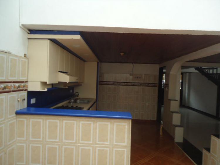 VENDE CASA EN LA ENEA $ 170.000.000