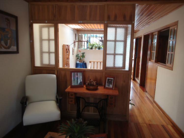 VENDE CASA EN LA SULTANA -$ 230.000.000