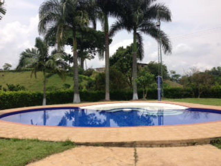 VENDE TEMPERADERO EN SAN PEREGRINO - $ 450.000.000