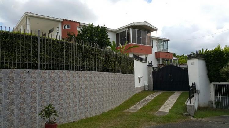 Home in Metric Way