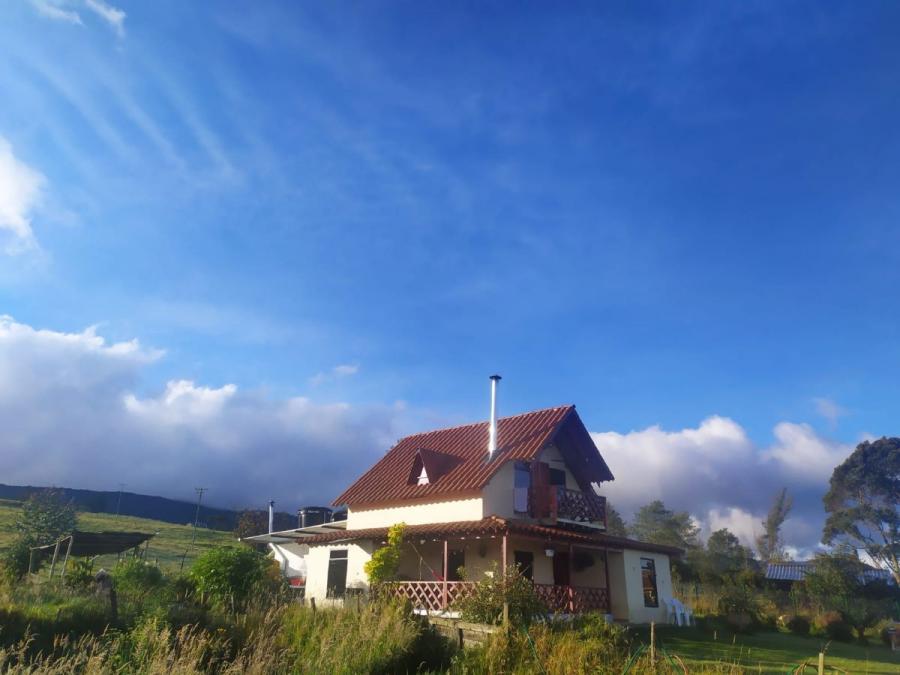 VENDO CASA CAMPESTRE LA CALERA