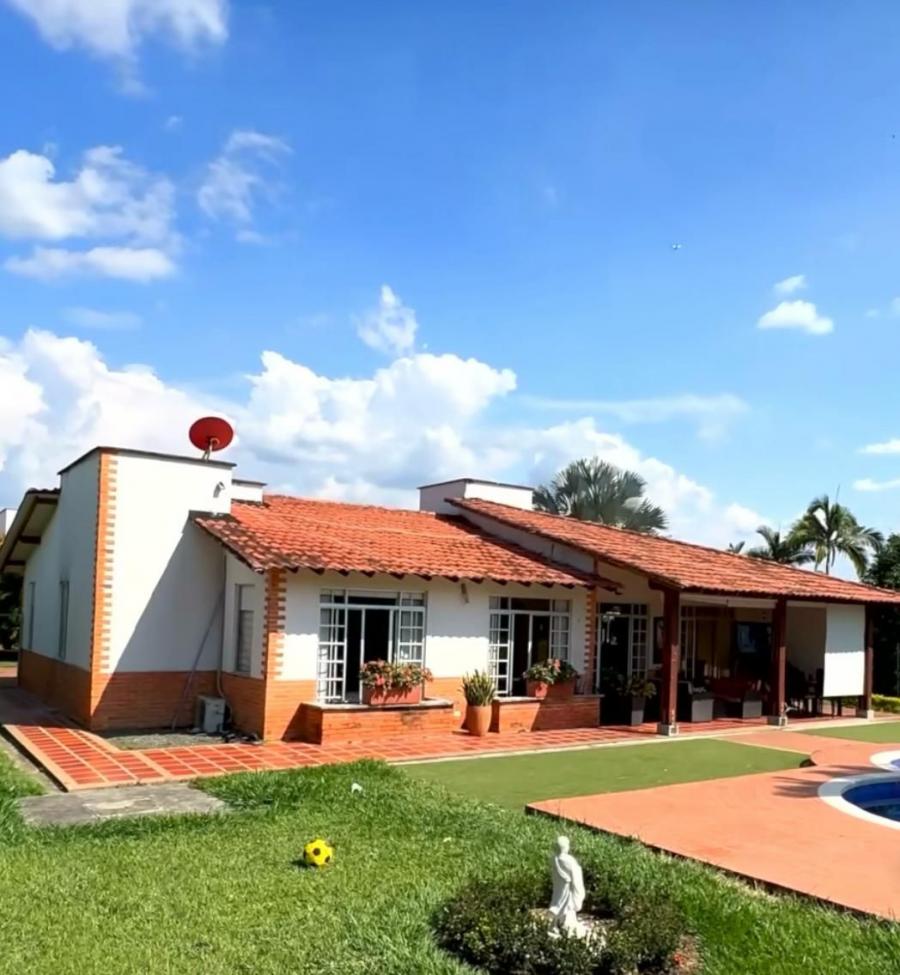 Vendo casa campestre en conjunto villa concha sector cerritos Pereria lote de 1100 m2