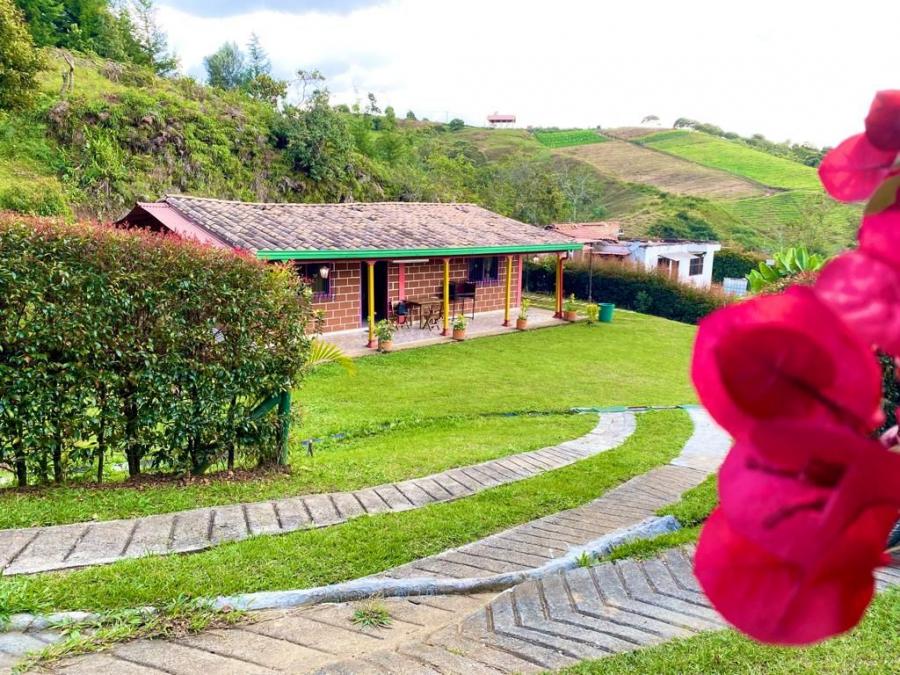 VENDO CASA DE CAMPO RIONEGRO para su descanso