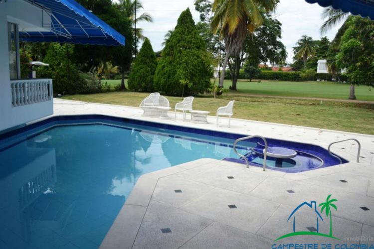 VENDO CASA DE OPORTUNIDAD  EN CONDOMINIO EL PEÑON- GIRARDOT