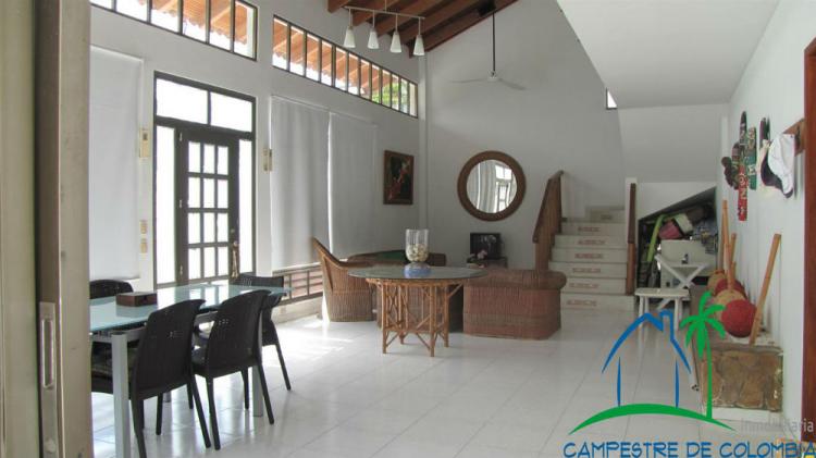 VENDO CASA DE OPORTUNIDAD EN CONDOMINIO EL PEÑON- GIRARDOT