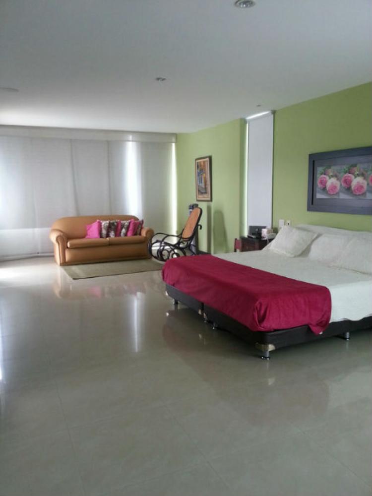 Foto Casa en Venta en CIUDAD JARDIN, Cali, Valle del Cauca - $ 1.300.000.000 - CAV93154 - BienesOnLine