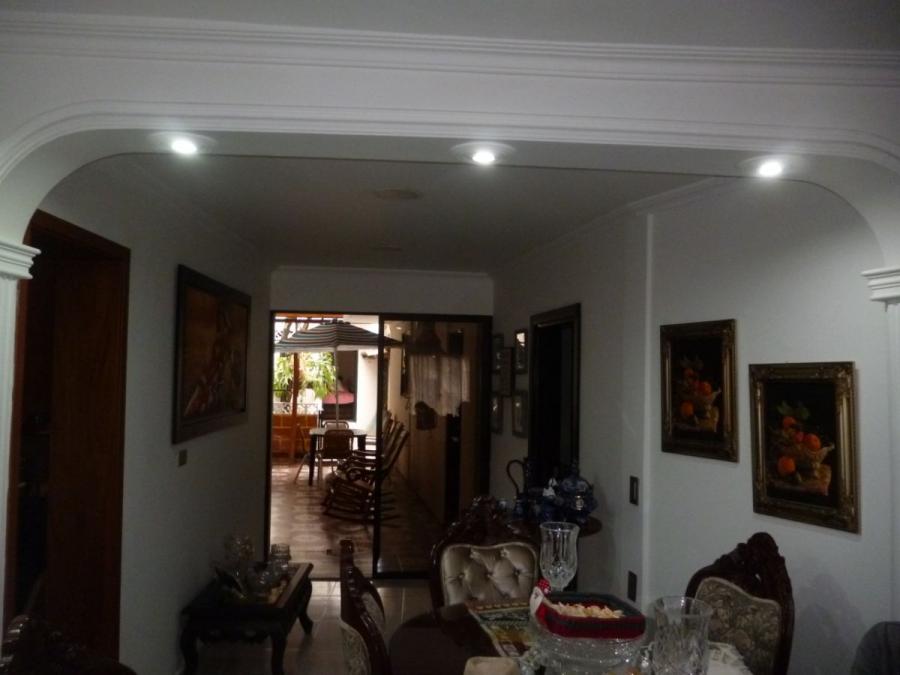 Foto Casa en Venta en ROBLEDO, Medellín, Antioquia - $ 750.000.000 - CAV198781 - BienesOnLine