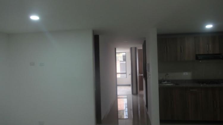 VENDO HERMOSO APTO --NUEVO AV CALI CALLE 80