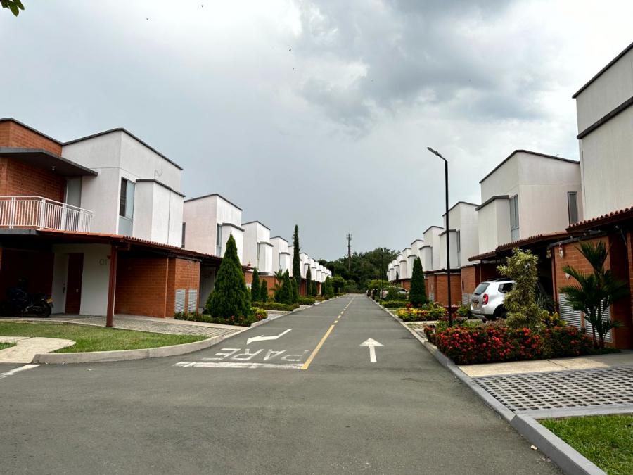 Home in Metric Way