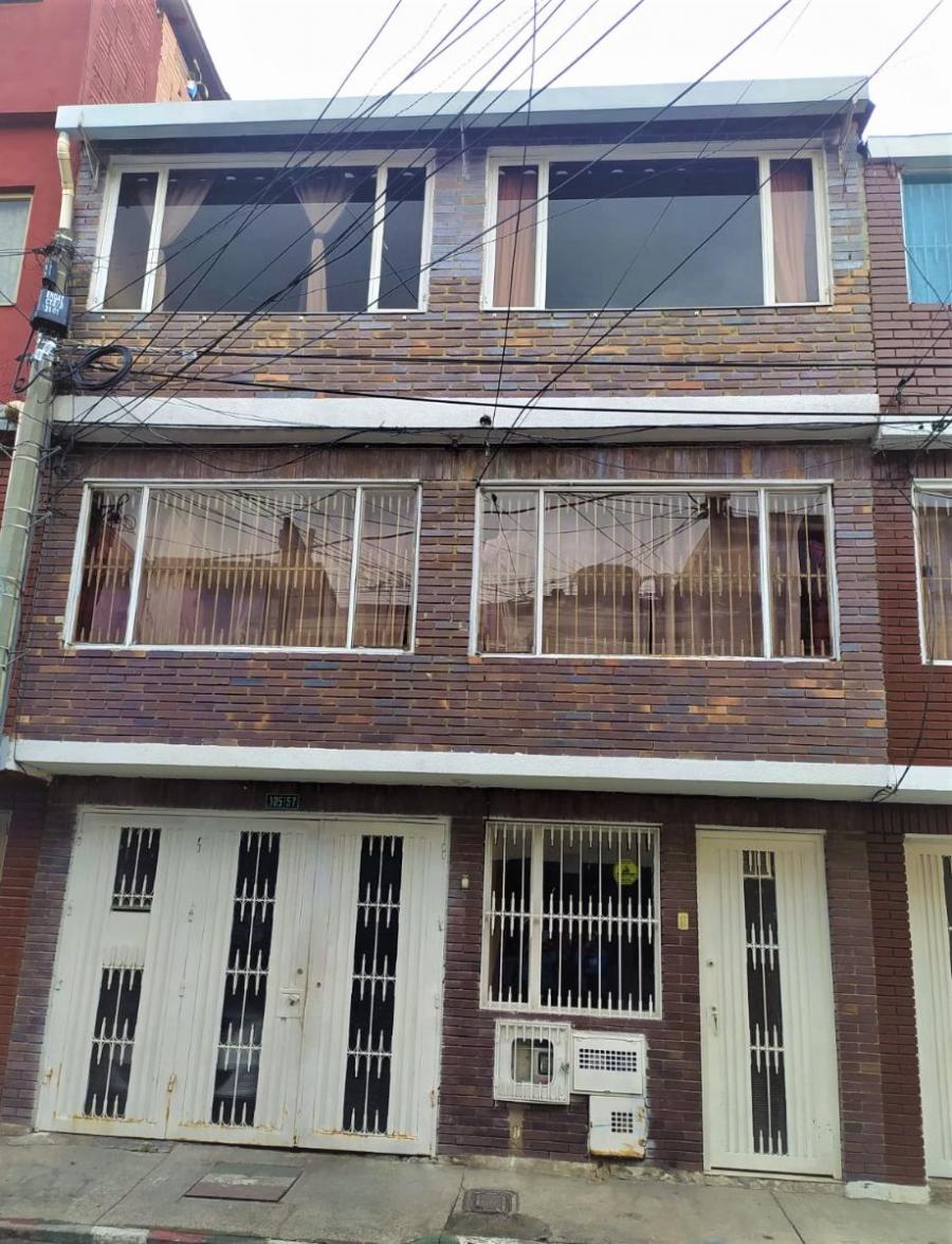 Foto Casa en Venta en El Muelle, Engativá, Bogota D.C - $ 480.000.000 - CAV203073 - BienesOnLine