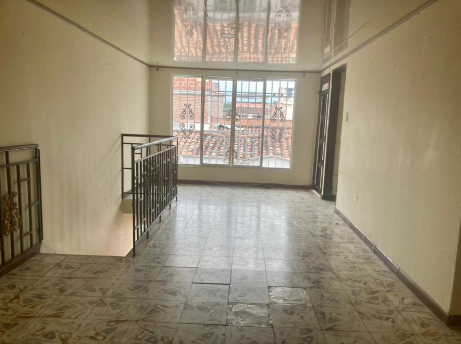 Venta de casa bifamiliar en Bosques de Maracaibo.