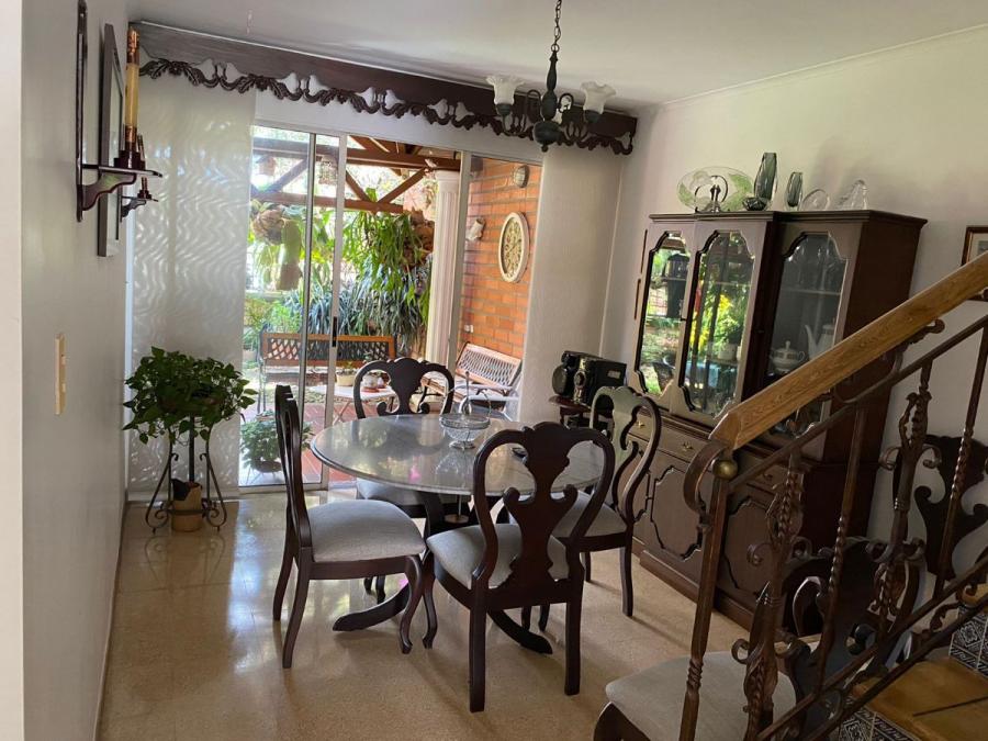 Foto Casa en Venta en Loma de Los Bernal, Medellín, Antioquia - $ 720.000.000 - CAV195927 - BienesOnLine