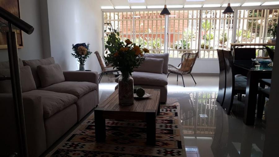 Foto Casa en Venta en Loma de Los Bernal, Medellín, Antioquia - $ 650.000.000 - CAV195931 - BienesOnLine