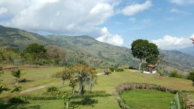 Venta de Finca de producción, descanso y tranquilidad en Copacabana.