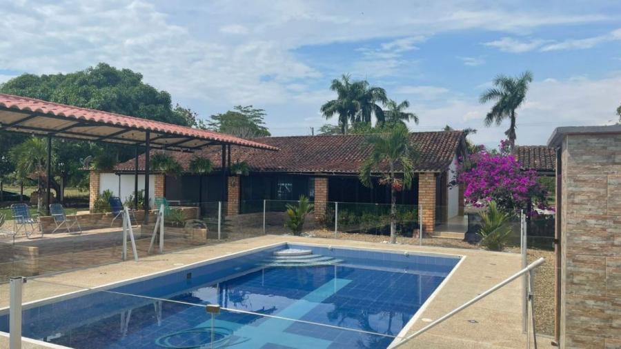 VILLAVICENCIO META CASA EN VENTA CONJUNTO CERRADO DE 350 hectáreas UN LUGAR MAGICO