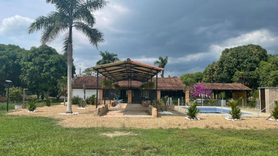 VILLAVICENCIO META CASA EN VENTA CONJUNTO CERRADO DE 350 hectáreas UN LUGAR MAGICO