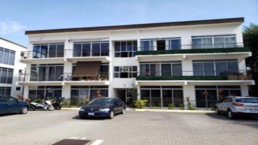 Foto venta de hermoso apartamento en Santa Ana San José 