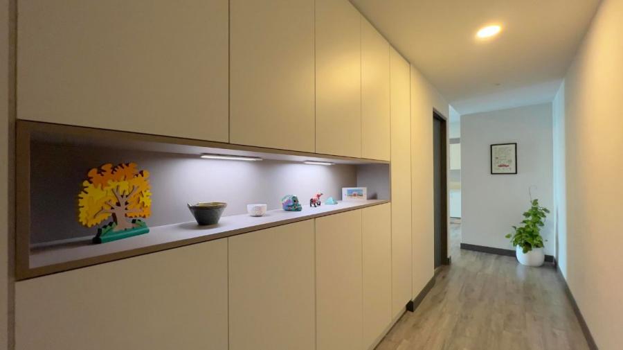 Home in Metric Way