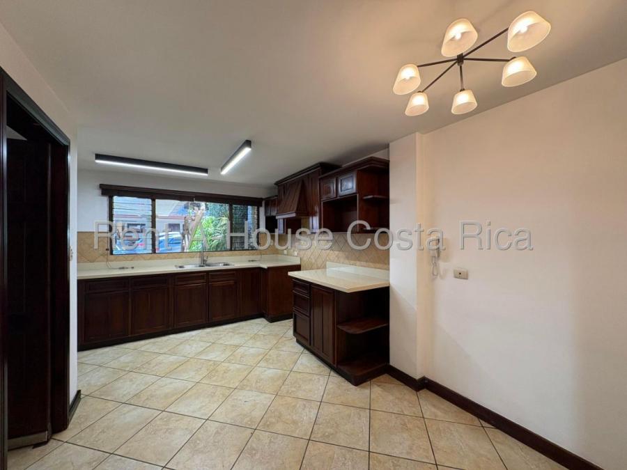 Fotos de Se alquila casa en San Rafael Escazú 26-1475 - CAA131943