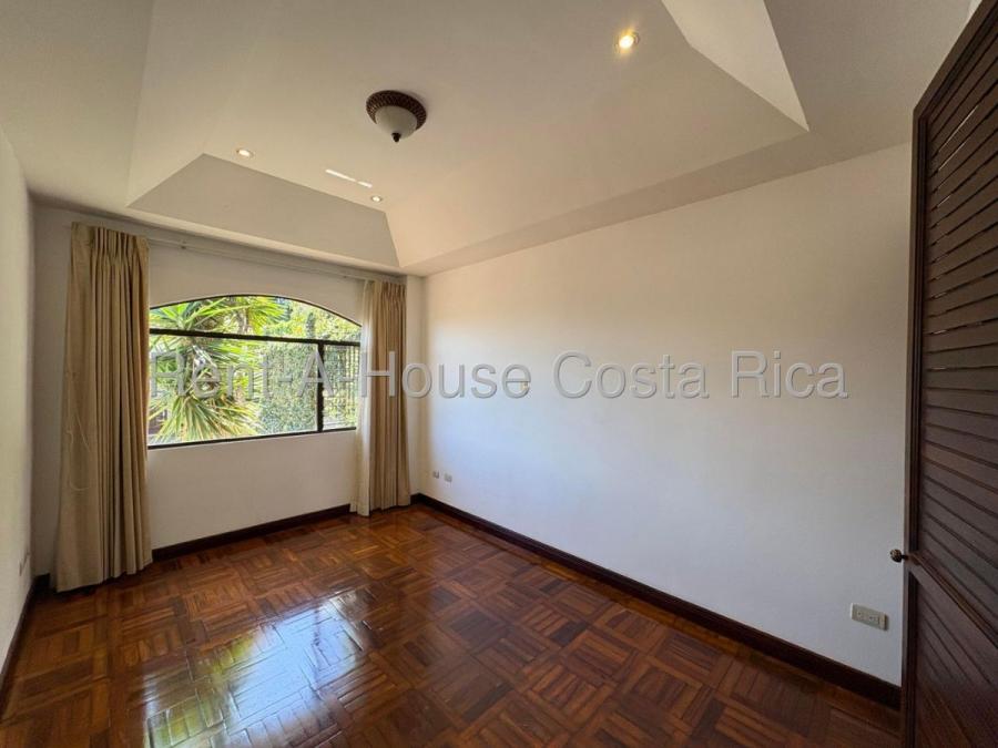 Fotos de Se alquila casa en San Rafael Escazú 26-1475 - CAA131943