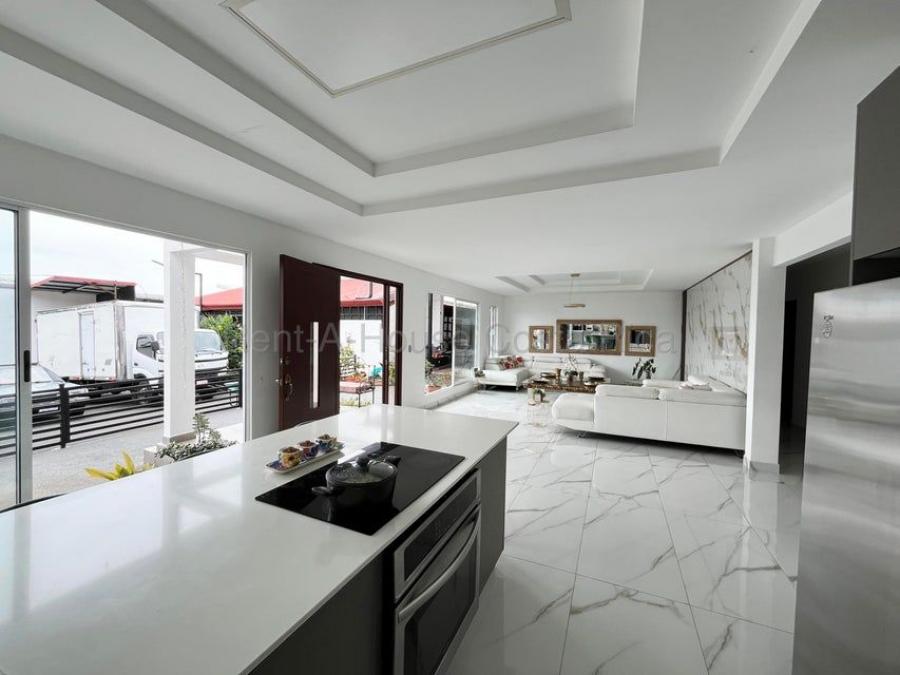 Home in Metric Way