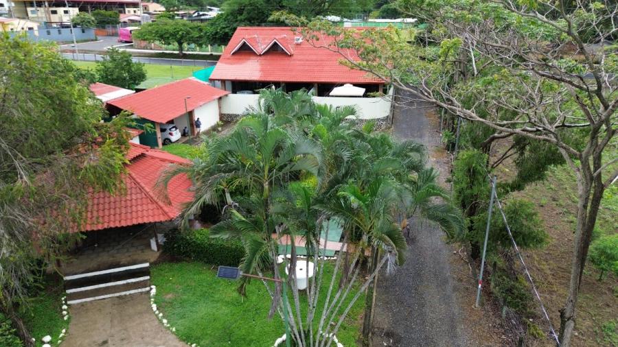 Home in Metric Way