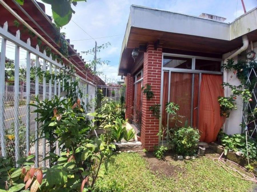 Home in Metric Way