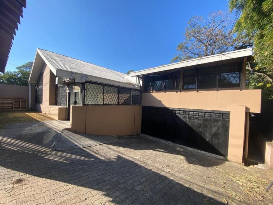 Home in Metric Way