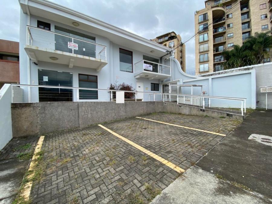 Foto Casa en Venta en Mata Redonda, San José - U$D 450.000 - CAV117597 - BienesOnLine