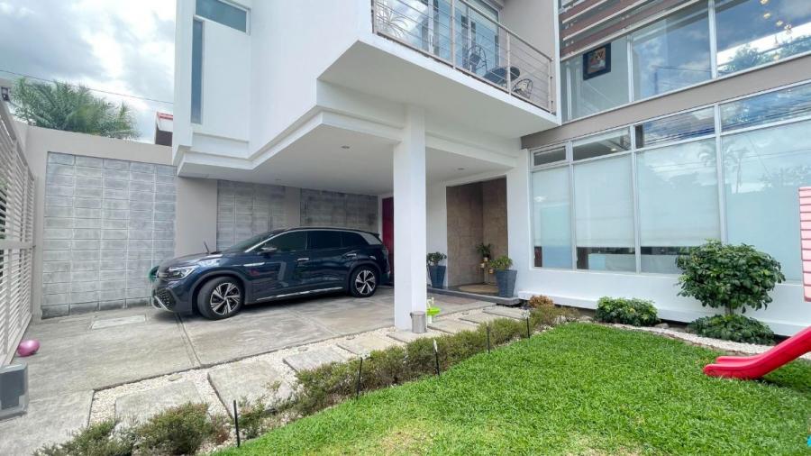 Foto Casa en Venta en Escazú, San José - U$D 250.000 - CAV119176 - BienesOnLine