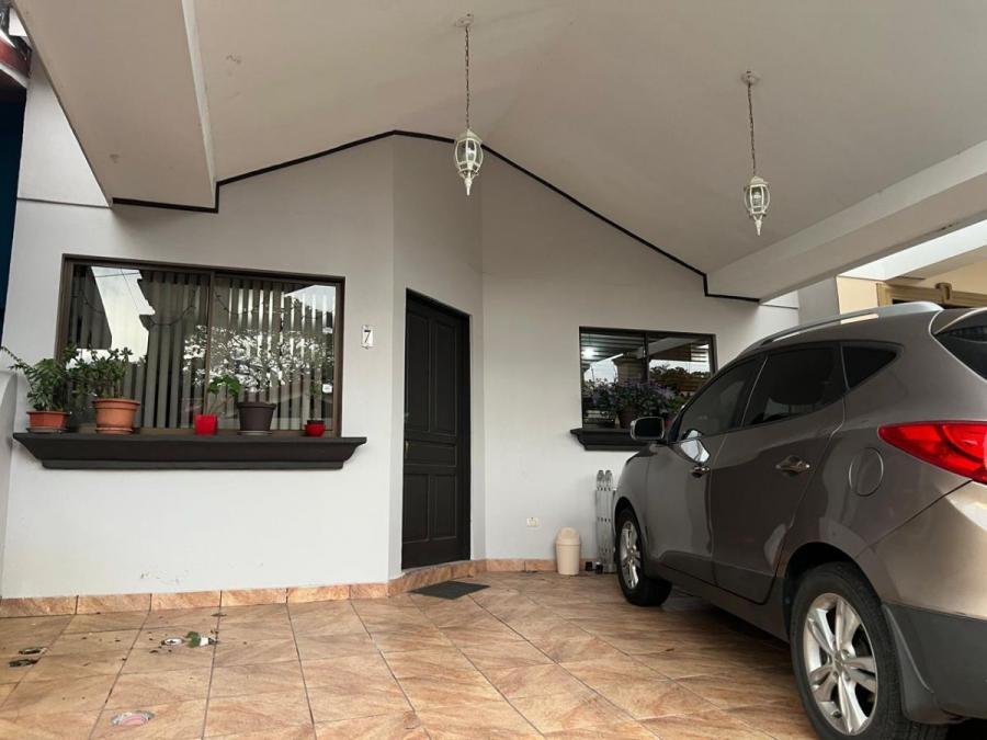 Foto Casa en Venta en La Unión, Cartago - U$D 130.500 - CAV119479 - BienesOnLine